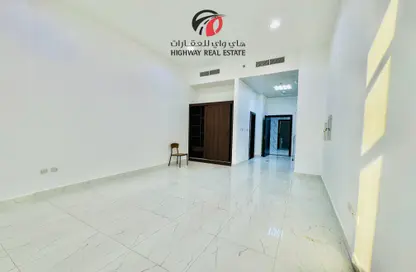 Apartment - 1 Bathroom for rent in Daman 1 Building - Dubai South (Dubai World Central) - Dubai