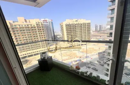 Apartment - 2 Bedrooms - 3 Bathrooms for sale in Hub Canal 2 - Hub-Golf Towers - Dubai Sports City - Dubai