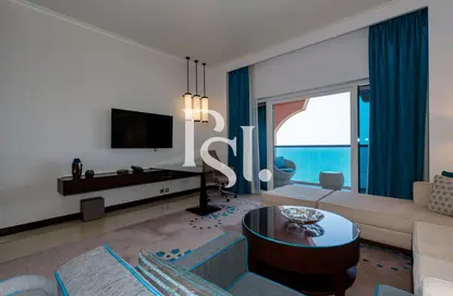 Apartment - 1 Bedroom - 2 Bathrooms for sale in Fairmont Marina Residences - The Marina - Abu Dhabi