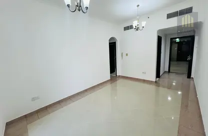 Apartment - 1 Bedroom - 2 Bathrooms for rent in Almeer Building - Barsha Heights (Tecom) - Dubai