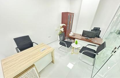 Office Space - Studio - 1 Bathroom for rent in Red Avenue - Al Garhoud - Dubai