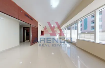 Apartment - 2 Bedrooms - 2 Bathrooms for rent in Golden Sands Tower - Al Barsha 1 - Al Barsha - Dubai