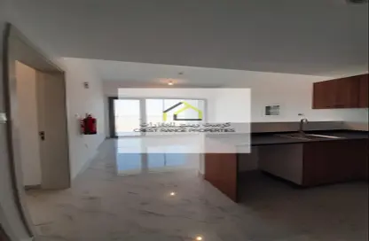 Apartment - 1 Bedroom - 2 Bathrooms for sale in Oasis Residences - Masdar City - Abu Dhabi