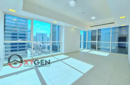 Apartment - 2 Bedrooms - 2 Bathrooms for rent in Emirates Tower - Hamdan Street - Abu Dhabi