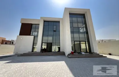 Villa - 5 Bedrooms for rent in Um Nahad Third - Dubai Land - Dubai