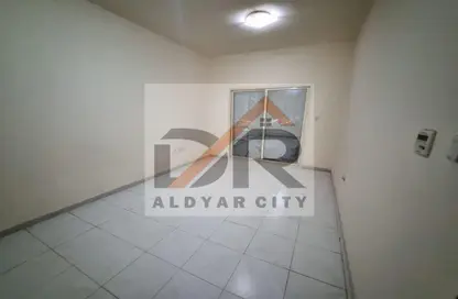 Apartment - 2 Bedrooms - 1 Bathroom for rent in Ajman Corniche Residences - Ajman Corniche Road - Ajman