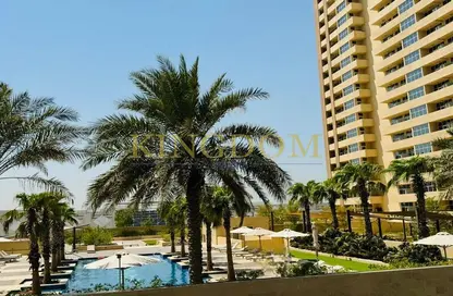 Apartment - 1 Bathroom for rent in Golden Dream Tower 1 - Jumeirah Village Circle - Dubai