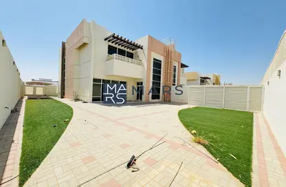 Villa - 4 Bedrooms - 6 Bathrooms for rent in Al Tay commercial - Al Tai - Sharjah