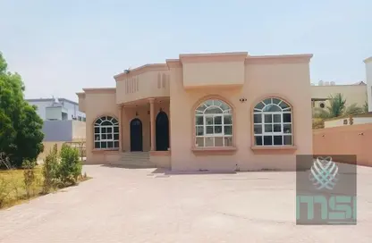 Villa - 3 Bedrooms - 4 Bathrooms for rent in Al Barsha 2 - Al Barsha - Dubai