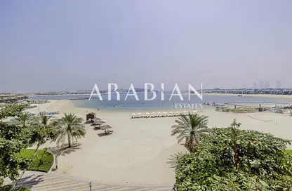 Apartment - 2 Bedrooms - 3 Bathrooms for sale in Al Msalli - Shoreline Apartments - Palm Jumeirah - Dubai