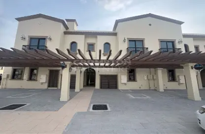 Townhouse - 4 Bedrooms - 5 Bathrooms for sale in Bloom Living - Zayed City (Khalifa City C) - Khalifa City - Abu Dhabi