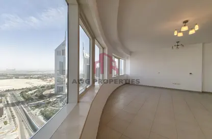 Apartment - 2 Bedrooms - 4 Bathrooms for rent in Blue Tower - Sheikh Zayed Road - Dubai