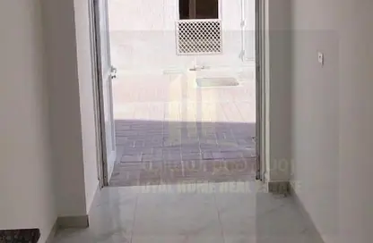 Apartment - 1 Bathroom for rent in Al Mowaihat 2 - Al Mowaihat - Ajman