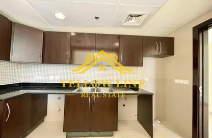 Apartment - 2 Bedrooms - 3 Bathrooms for rent in Shining Towers - Al Khalidiya - Abu Dhabi