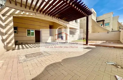 Villa - 5 Bedrooms for rent in Al Nahyan Villa Compound - Al Nahyan Camp - Abu Dhabi