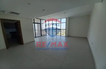 Apartment - 3 Bedrooms - 4 Bathrooms for sale in The View - Al Raha Beach - Abu Dhabi