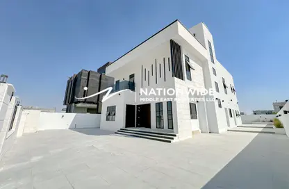 Villa - 5 Bedrooms - 7 Bathrooms for sale in Alreeman - Al Shamkha - Abu Dhabi