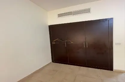 Apartment - Studio - 1 Bathroom for rent in Silicon Gates 1 - Silicon Gates - Dubai Silicon Oasis - Dubai