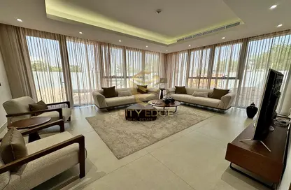 Villa - 5 Bedrooms - 7 Bathrooms for sale in Sharjah Garden City - Sharjah