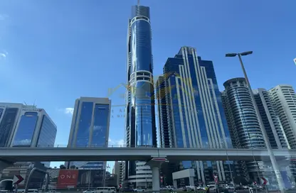 Apartment - 2 Bedrooms - 3 Bathrooms for rent in Blue Tower - Sheikh Zayed Road - Dubai