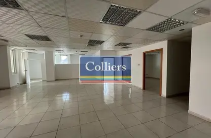 Office Space - Studio - 1 Bathroom for rent in Building 25 - Dubai Healthcare City - Dubai