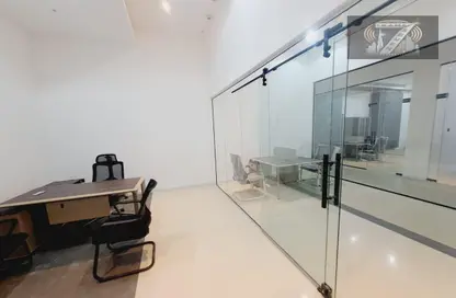 Office Space - Studio - 4 Bathrooms for rent in Al Muteena - Deira - Dubai