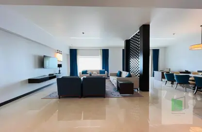 Apartment - 3 Bedrooms - 5 Bathrooms for rent in Fairmont Marina Residences - The Marina - Abu Dhabi