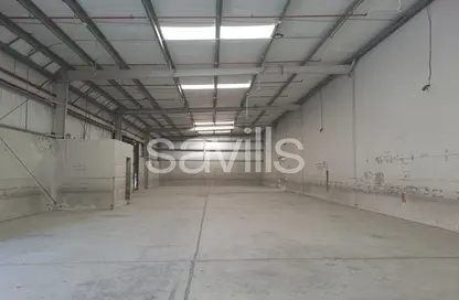 Warehouse - Studio - 1 Bathroom for rent in Al Sajaa - Sharjah