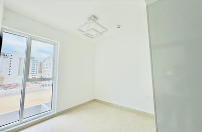 Apartment - 1 Bedroom - 2 Bathrooms for rent in Jumeirah Garden City - Al Satwa - Dubai