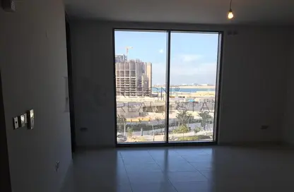 شقة - غرفة نوم - 2 حمامات للايجار في برج سكاي - شمس أبوظبي - جزيرة الريم - أبوظبي
