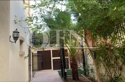 Villa - 4 Bedrooms - 6 Bathrooms for sale in Bloom Gardens - Al Salam Street - Abu Dhabi