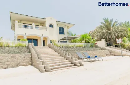 Villa - 4 Bedrooms - 5 Bathrooms for rent in Garden Homes Frond B - Garden Homes - Palm Jumeirah - Dubai