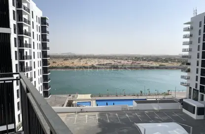 Apartment - 2 Bedrooms - 3 Bathrooms for sale in Waters Edge - Yas Island - Abu Dhabi