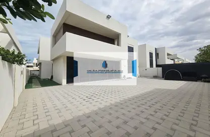 Villa - 5 Bedrooms - 7 Bathrooms for rent in West Yas - Yas Island - Abu Dhabi