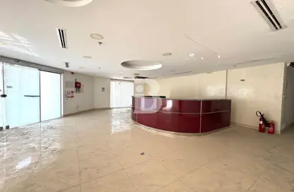 Retail - Studio for rent in Saleh Bin Lahej Building - Oud Metha - Bur Dubai - Dubai