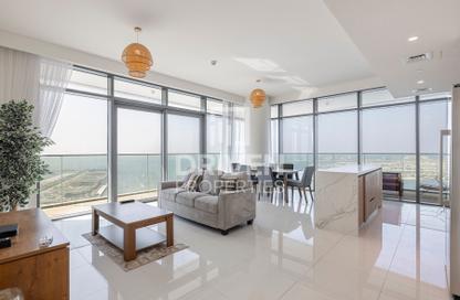 Apartment - 3 Bedrooms - 4 Bathrooms for sale in Beach Vista - EMAAR Beachfront - Dubai Harbour - Dubai