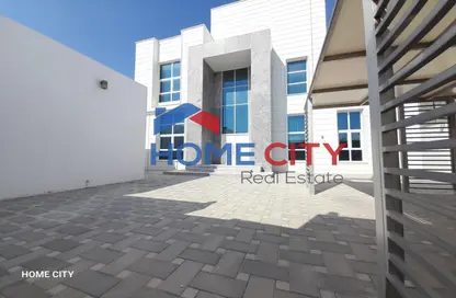 Villa - 4 Bedrooms - 7 Bathrooms for rent in Madinat Al Riyad - Abu Dhabi