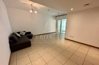 Apartment - 1 Bedroom - 2 Bathrooms for rent in Sulafa Tower - Dubai Marina - Dubai