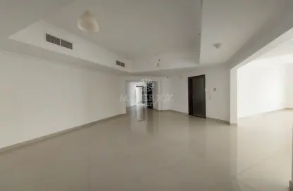 Apartment - 3 Bedrooms - 4 Bathrooms for rent in Ibtikar 1 - Al Majaz 2 - Al Majaz - Sharjah