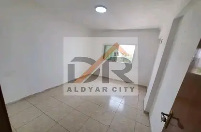 Apartment - 2 Bedrooms - 1 Bathroom for rent in Corniche Tower - Ajman Corniche Road - Ajman