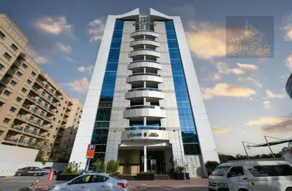 Apartment - 1 Bedroom - 2 Bathrooms for rent in Axis Residence 6 - Axis Residence - Dubai Silicon Oasis - Dubai