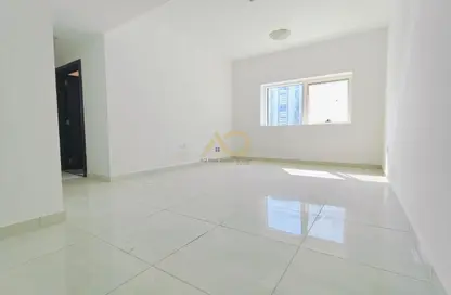 Apartment - 1 Bedroom - 2 Bathrooms for rent in New Al Taawun Road - Al Taawun - Sharjah