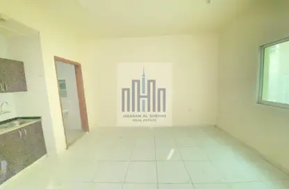 Apartment - 1 Bathroom for rent in Fire Station Road - Muwaileh - Sharjah