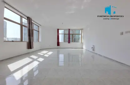 Apartment - 3 Bedrooms - 4 Bathrooms for rent in Zig Zag Building - Tourist Club Area - Abu Dhabi