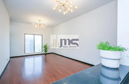 Apartment - 1 Bedroom - 2 Bathrooms for rent in Green Lakes Towers - JLT Cluster S - Jumeirah Lake Towers - Dubai