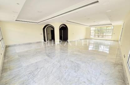 Villa - 4 Bedrooms - 5 Bathrooms for rent in Jumeirah 1 Villas - Jumeirah 1 - Jumeirah - Dubai