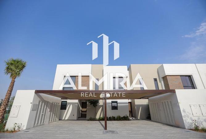 Townhouse - 3 Bedrooms - 4 Bathrooms for sale in Noya Viva - Noya - Yas Island - Abu Dhabi