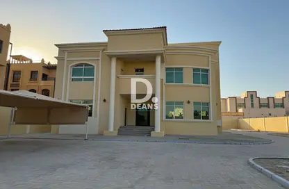 Villa - 7 Bedrooms for rent in Shakhbout City - Abu Dhabi