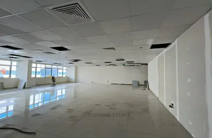 Office Space - Studio - 1 Bathroom for rent in Al Owais Building - Al Khabisi - Deira - Dubai