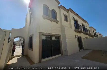 Townhouse - 3 Bedrooms - 4 Bathrooms for sale in Bloom Living - Zayed City (Khalifa City C) - Khalifa City - Abu Dhabi